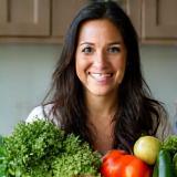 Alyssa Gomez holding fresh produce